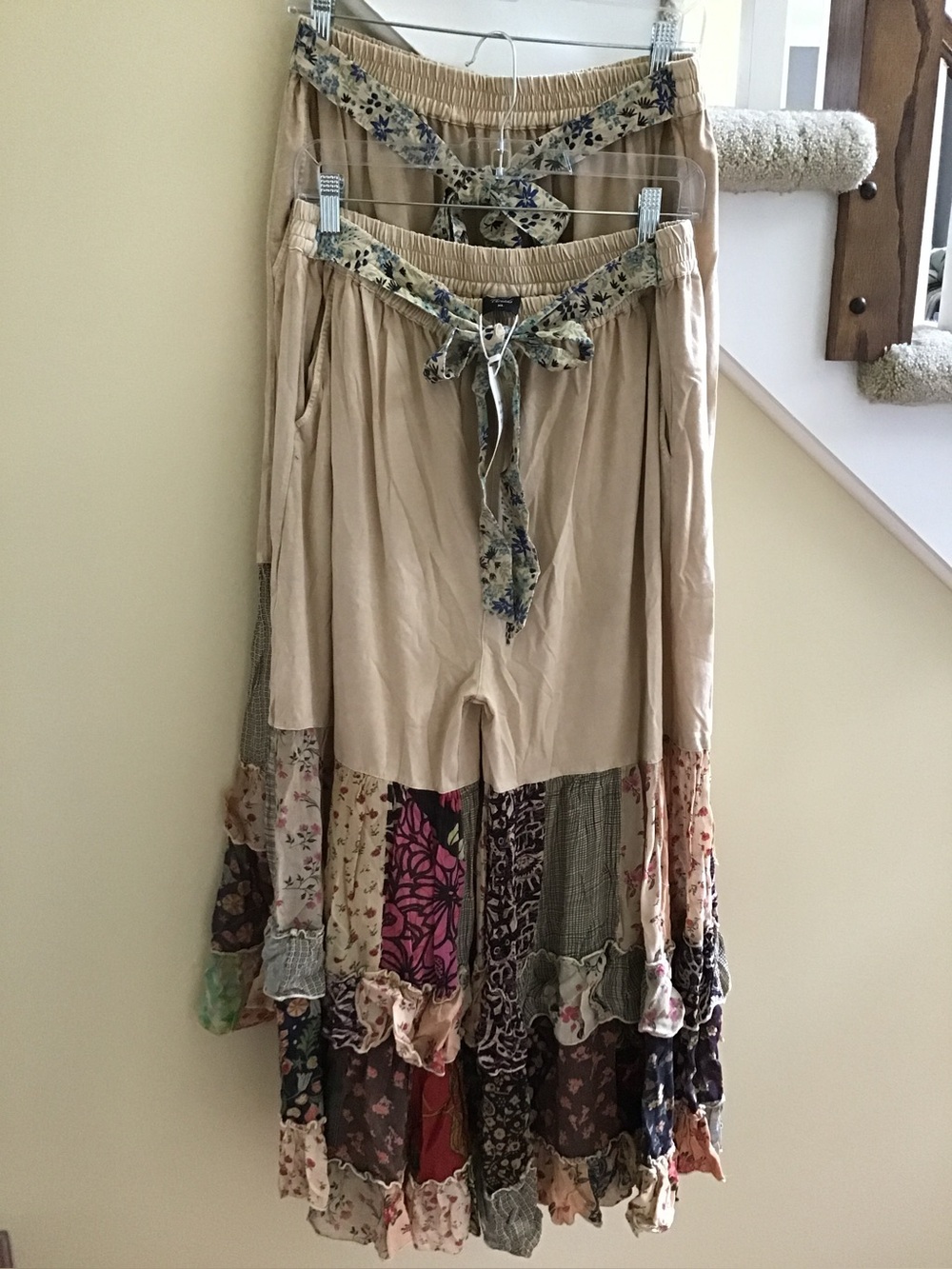 YOUNG THREADS NWT PANTS CREAM Multi Color Tiered Wide Leg Size Large x-large